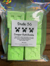 Load image into Gallery viewer, Small Creeper Bath Bombs